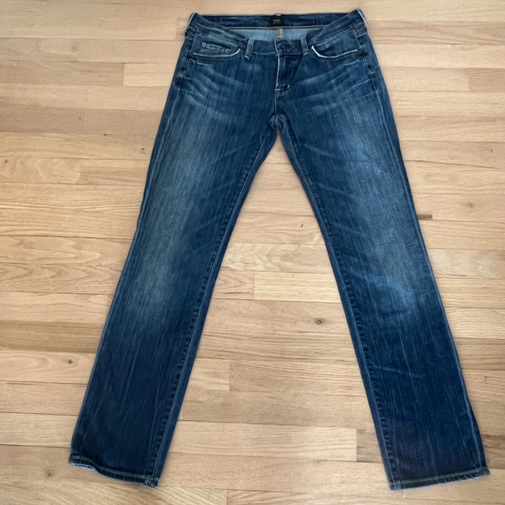 Citizens of Humanity Straight Leg Size 29.  Inseam 29”. Cut 7799 Style 1151-132